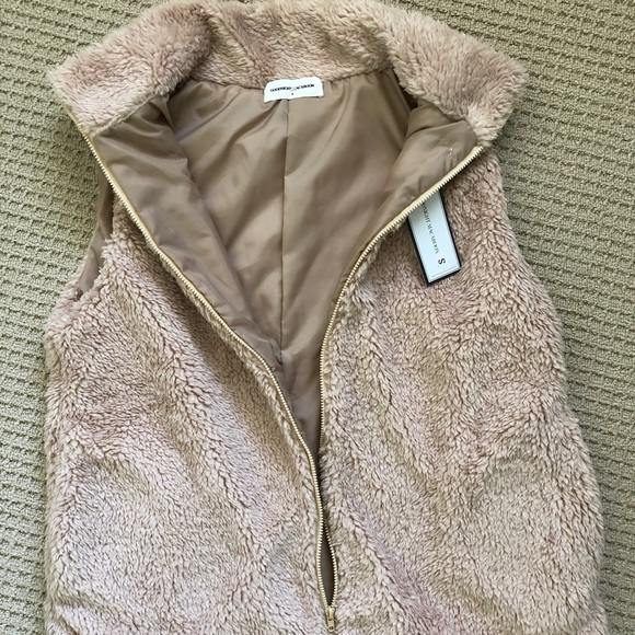 Fleece Zip-UP Vest (teddy bear) - Picture 2 of 3